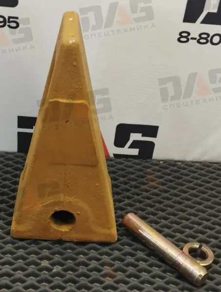 Коронка ковша (палец + стопор) ZL50C / LG863 н/о оригинал