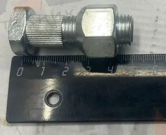 Шпилька крепления заднего колеса