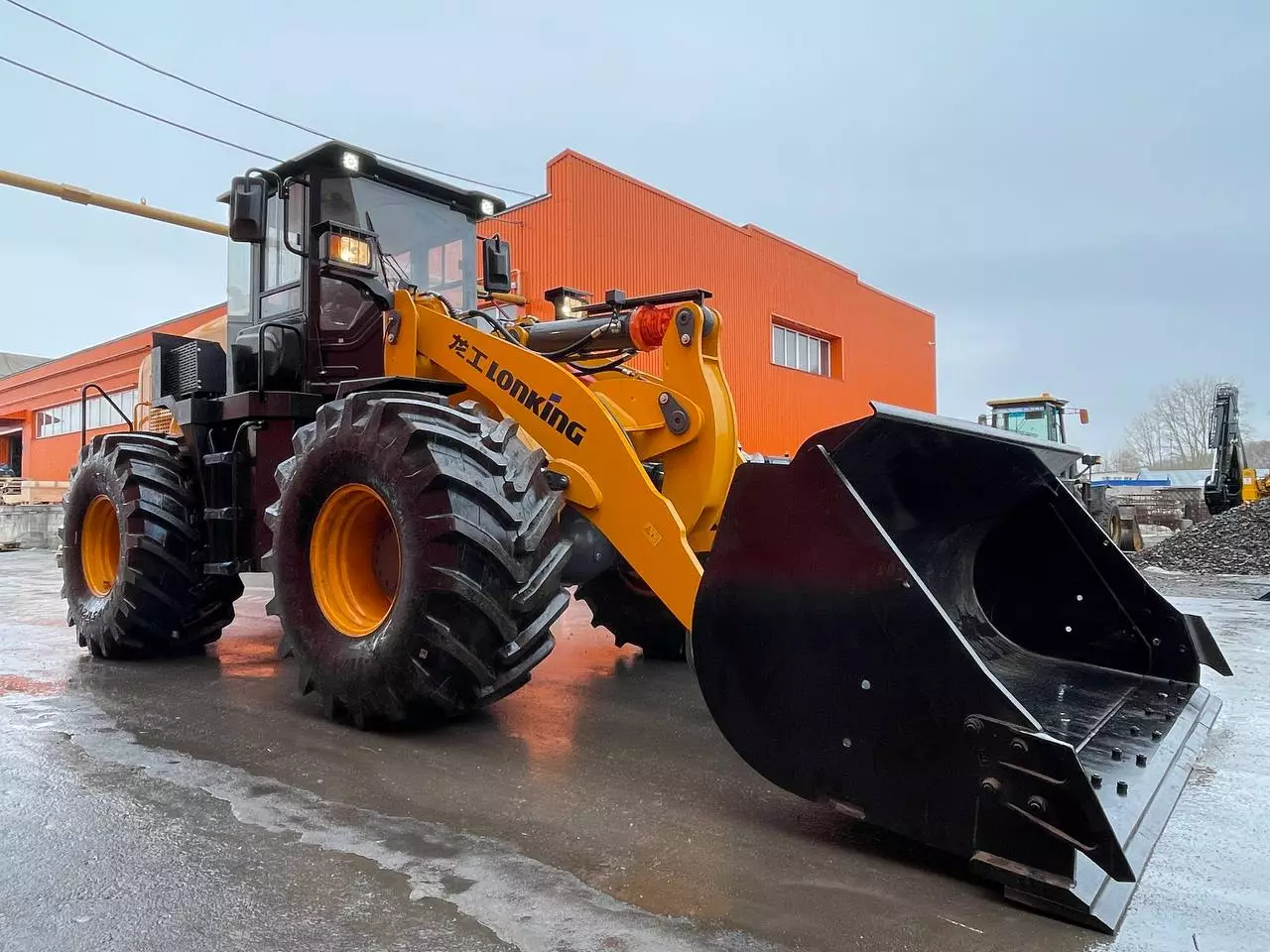 Фронтальный погрузчик CDM856 AGRI