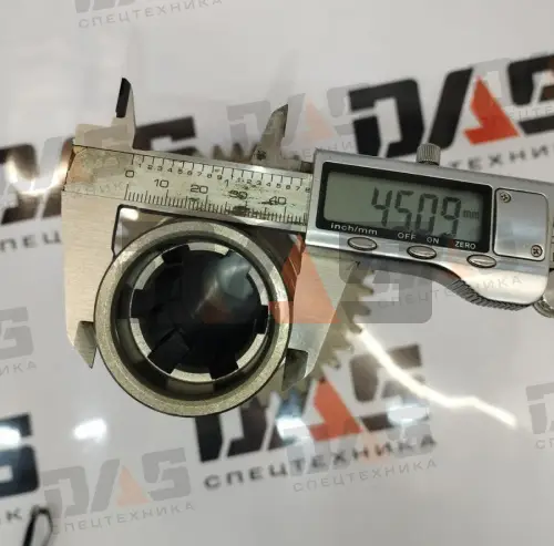 Вал привода насоса рабочего оборудования (40 зуб., 6 шлиц) D(вн.)=34 мм