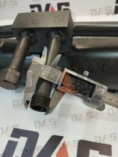 Гидроцилиндр рулевой (левый) ZL-50G / LW500K