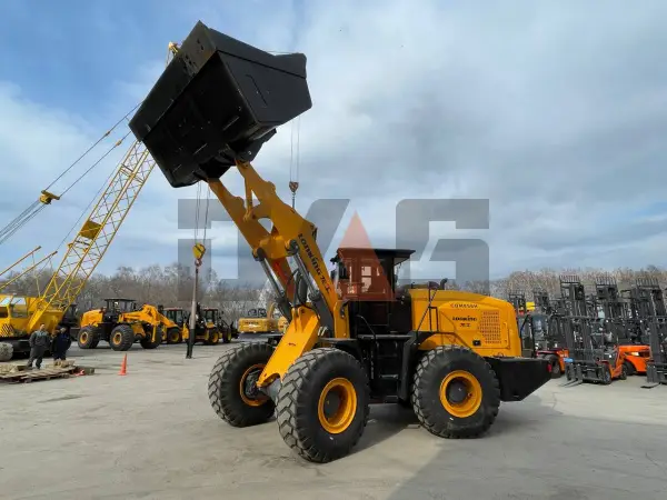 Фронтальный погрузчик CDM856H купить в Челябинске